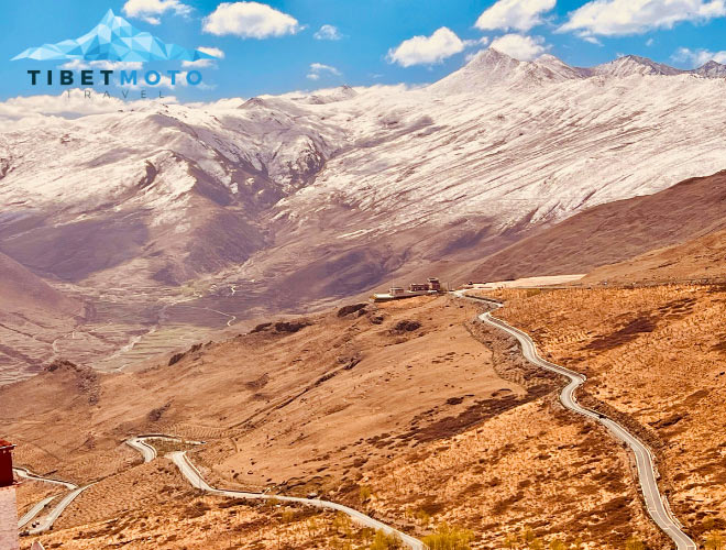 On the way to Everest in Tibet